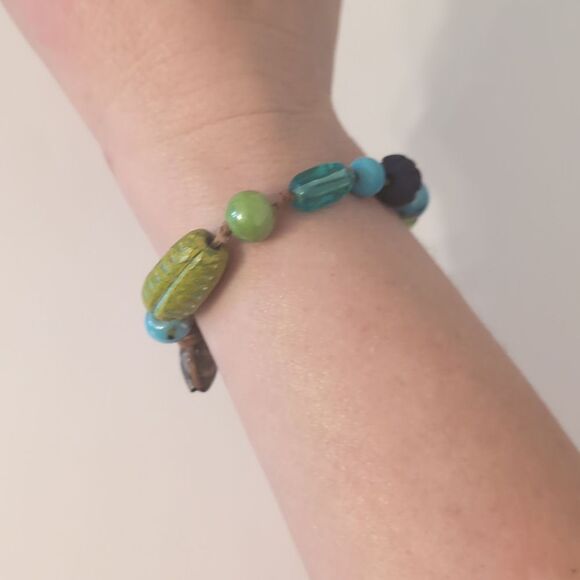 753 Blue and Green Glass Beaded Cuff Bracelet - Picture 2 of 4